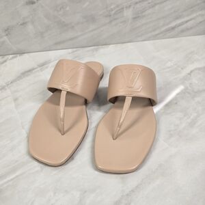 Louis Vuitton Women's Beige Sandals
